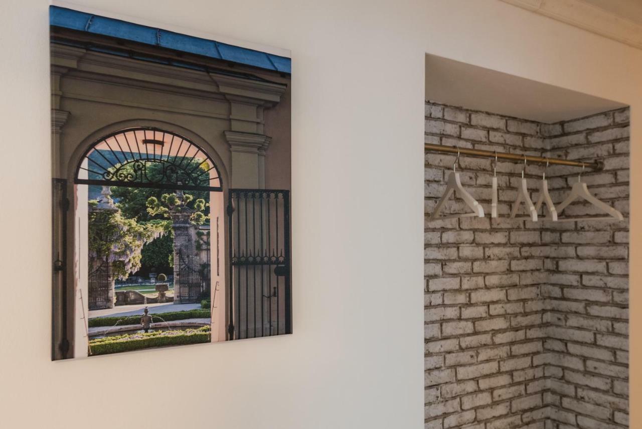 Apartment Villa Leopoldskron Salzburg Bagian luar foto